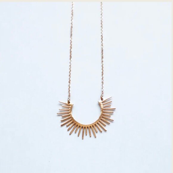 18k Gold Sun Necklace - Picture 5 of 7